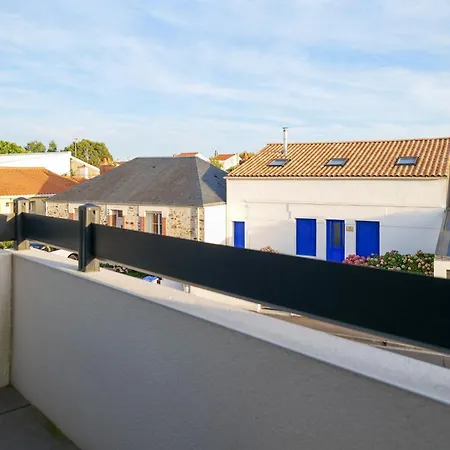 Joli Avec Balcon - 2 Personnes Apartment