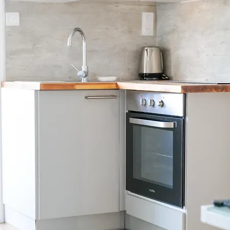 Joli Avec Balcon - 2 Personnes *