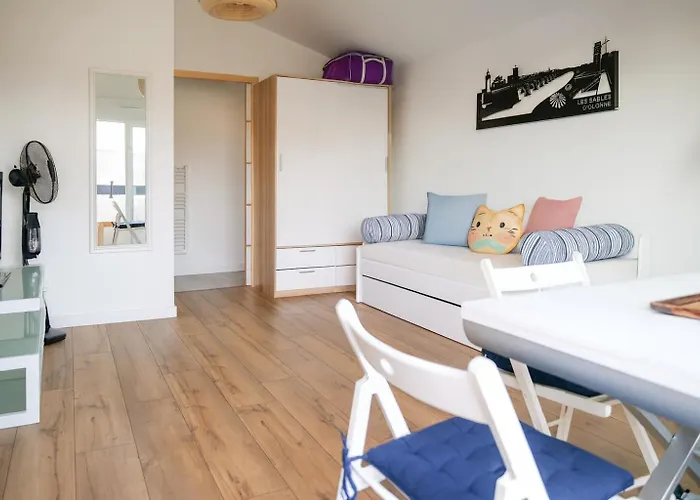 Joli Avec Balcon - 2 Personnes Apartamento *